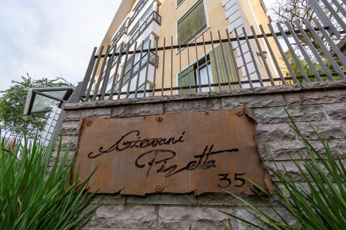 Rosa Edificio Giovani Pizetta Appartement Gramado Buitenkant foto